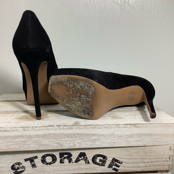 Elie Tahari Black Peep Toe Heel - Picture 6 of 6